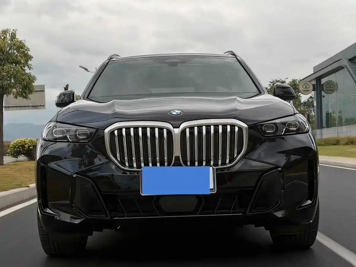 2023 BMW X5 xDrive 40Li M Sport Shadow Edition — миниатюра 2