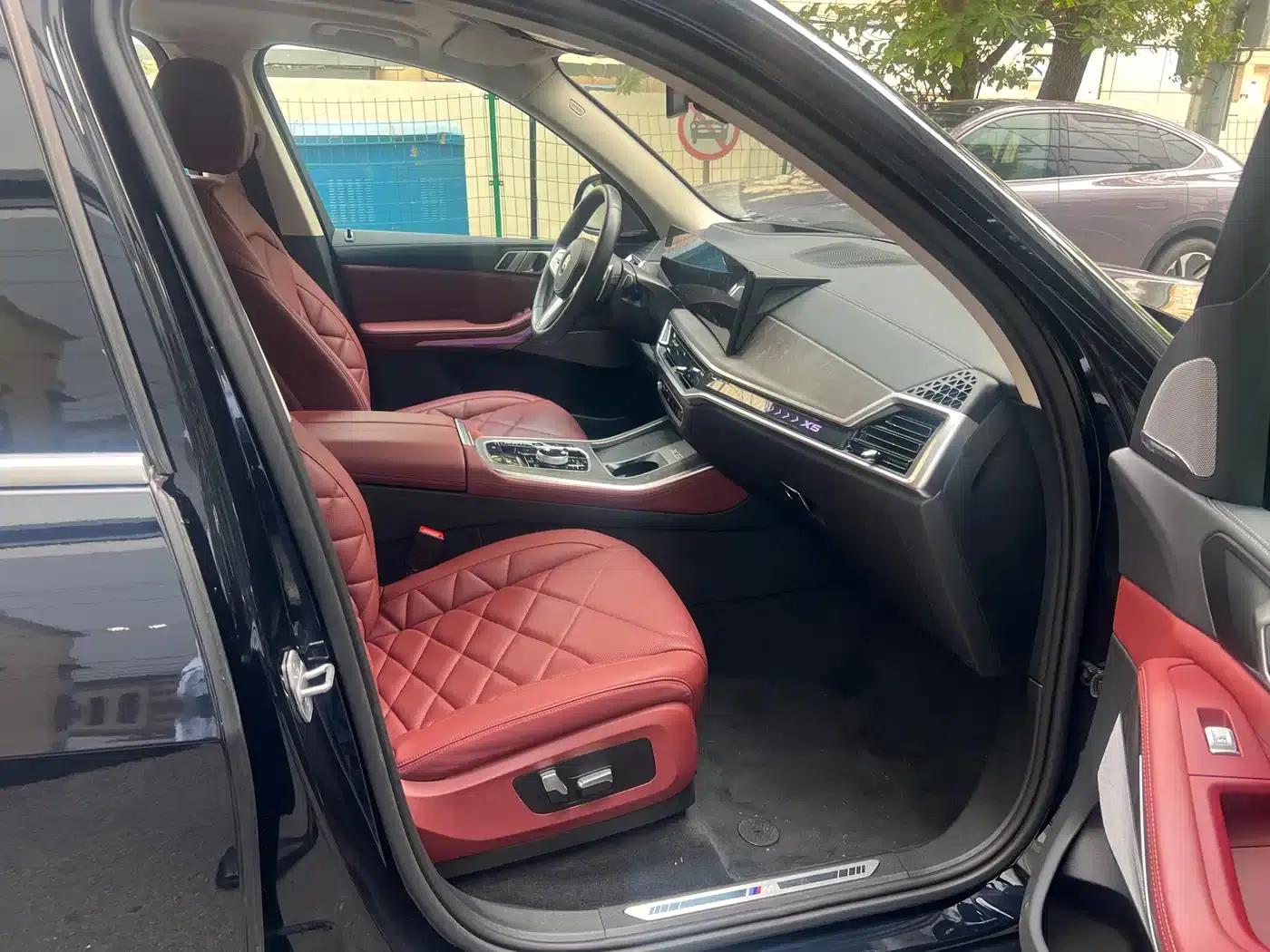 BMW X5 2023 xDrive 30Li Luxury M Sport Package — миниатюра 12