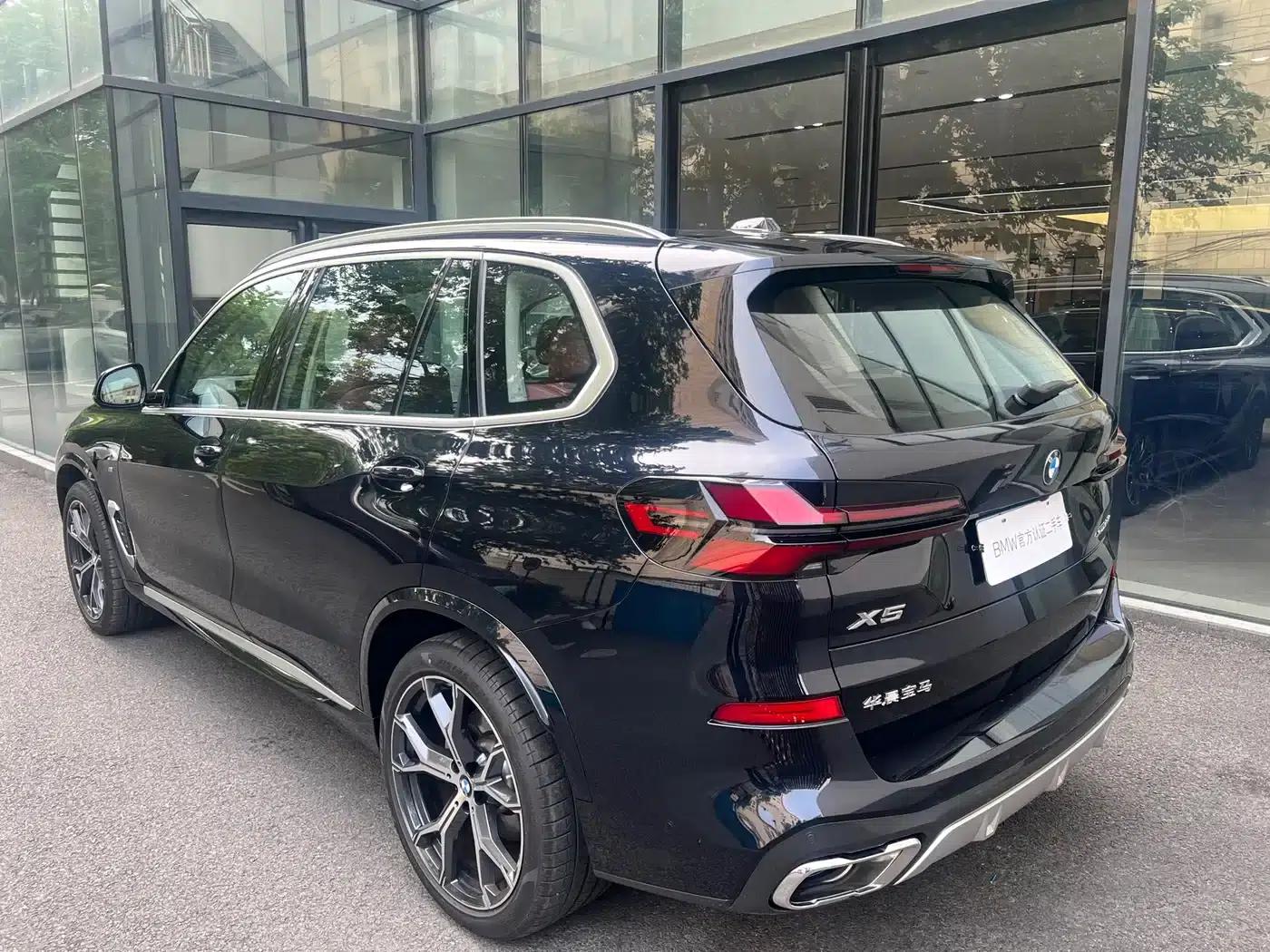 BMW X5 2023 xDrive 30Li Luxury M Sport Package — миниатюра 5