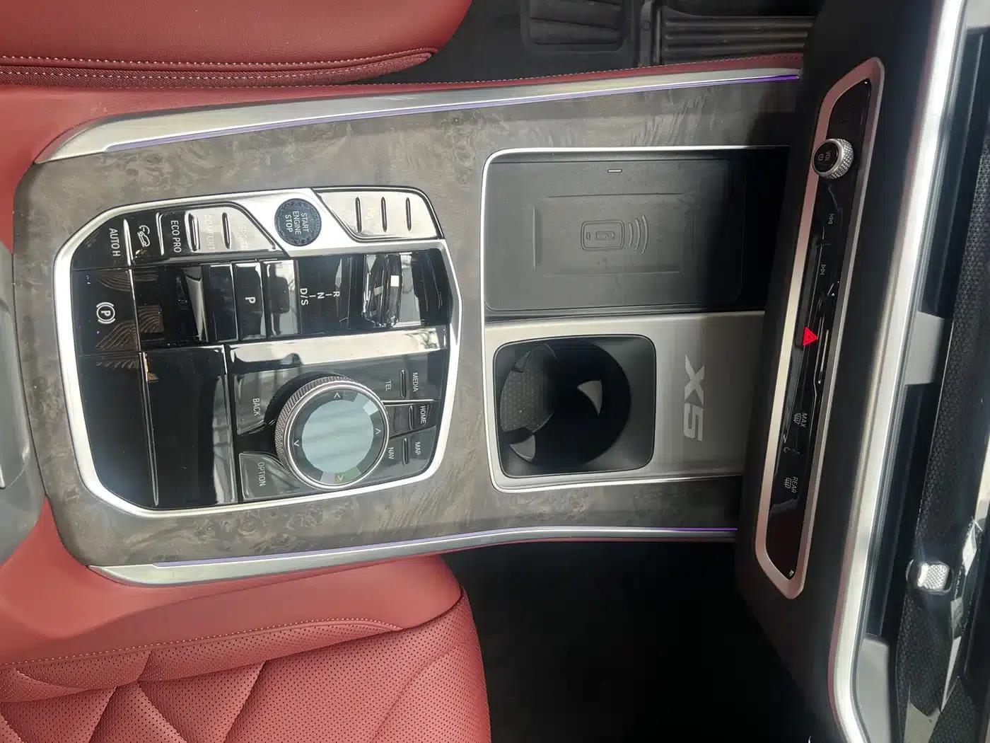BMW X5 2023 xDrive 30Li Luxury M Sport Package — миниатюра 10