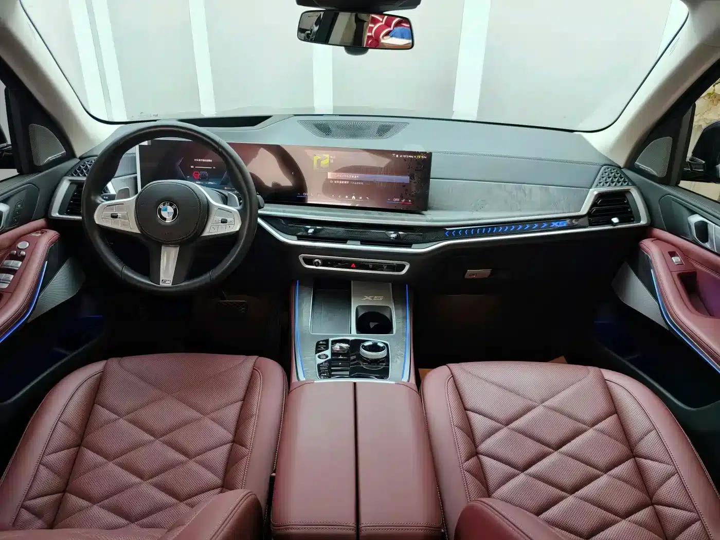 BMW X5 2023 xDrive 30Li M Sport Shadow Edition — миниатюра 15