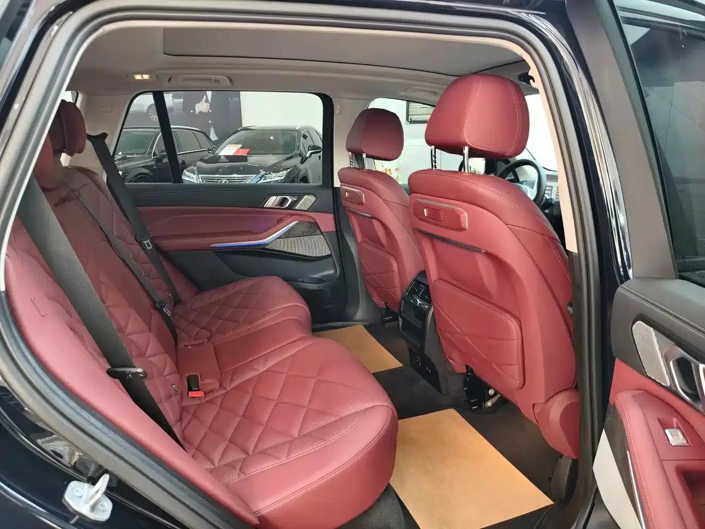 BMW X5 2023 xDrive 30Li M Sport Shadow Edition — миниатюра 7