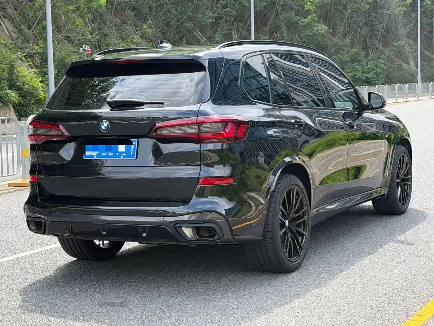 BMW X5 2022 xDrive 30Li Luxury M Sport Package — миниатюра 4