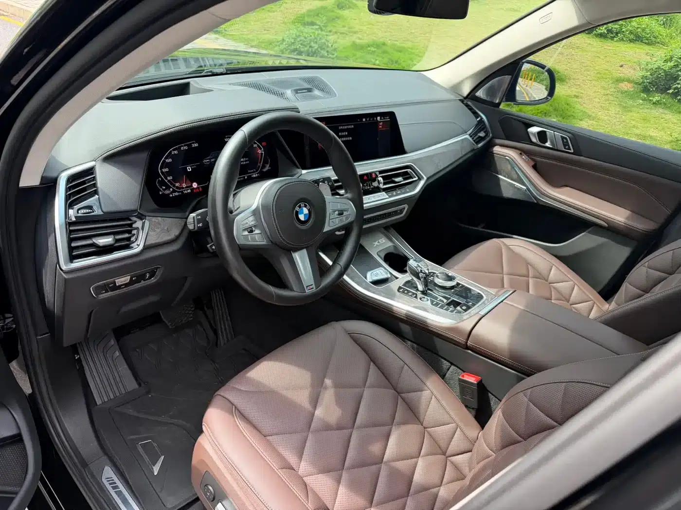 BMW X5 2022 xDrive 30Li Luxury M Sport Package — миниатюра 7