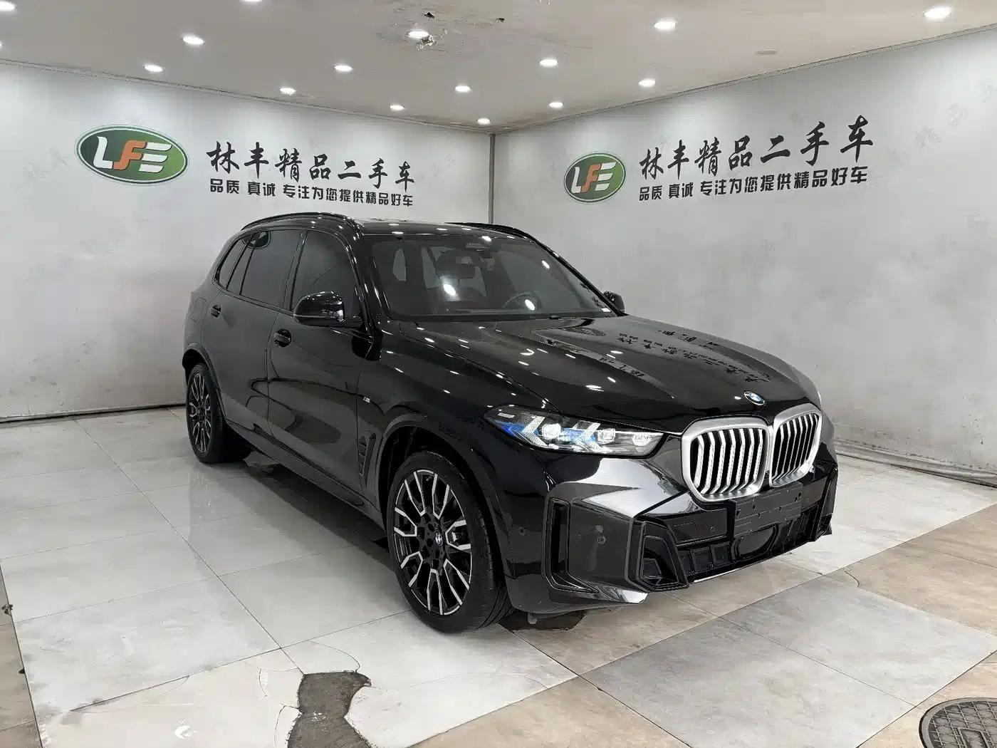 BMW X5 2025 xDrive 40Li M Sport Shadow Edition — миниатюра 4
