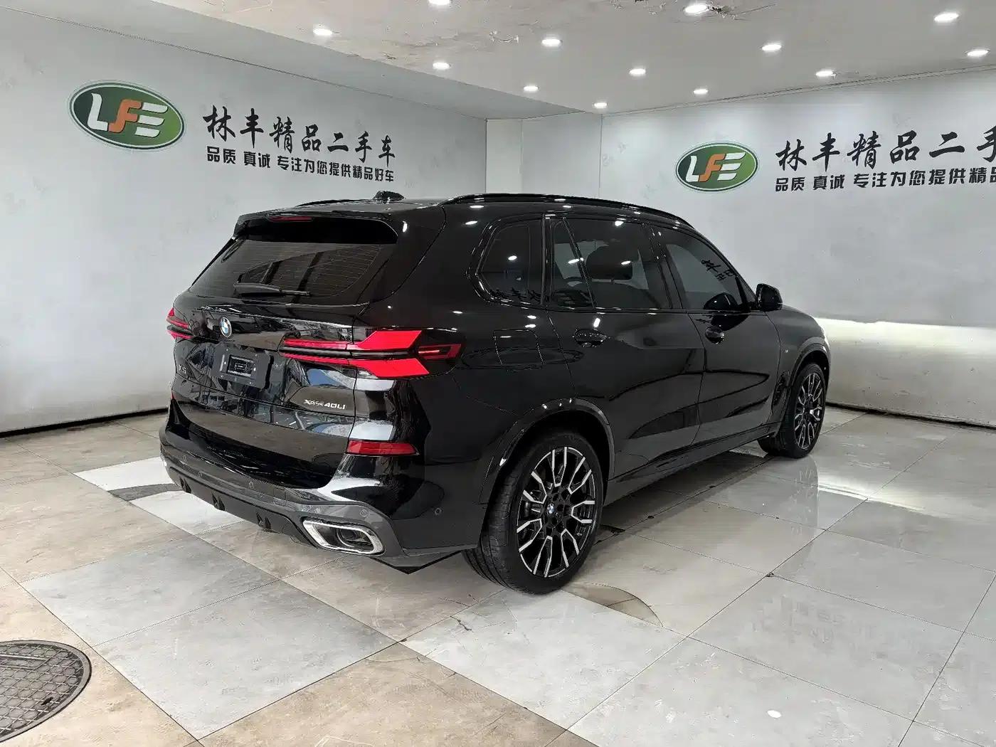 BMW X5 2025 xDrive 40Li M Sport Shadow Edition — миниатюра 8