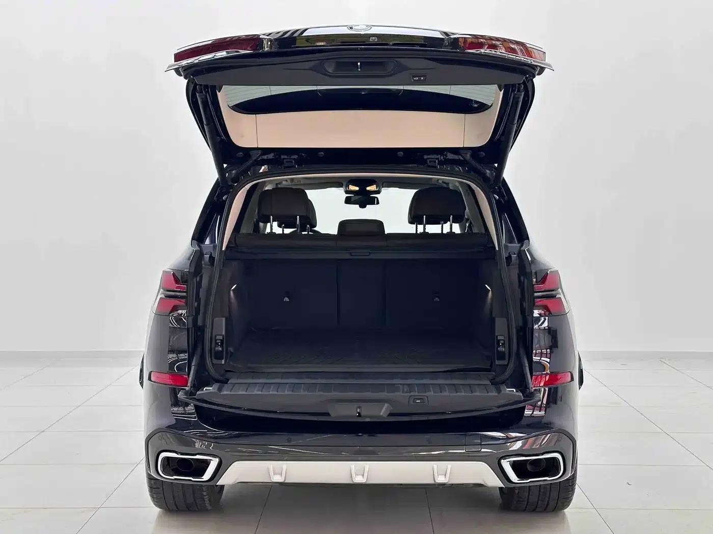 BMW X5 2023 xDrive 30Li Luxury M Sport Package — миниатюра 7