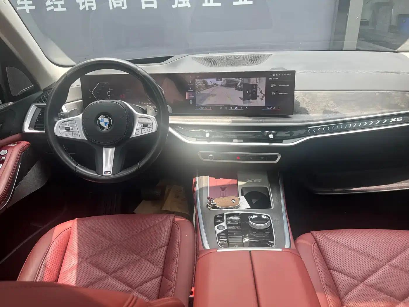 BMW X5 2023 xDrive 30Li M Sport Package — миниатюра 6