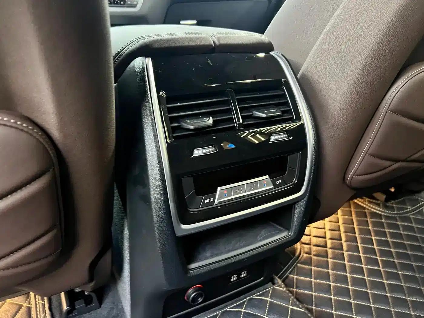BMW X5 2022 Facelift xDrive 40Li M Sport Package — миниатюра 15
