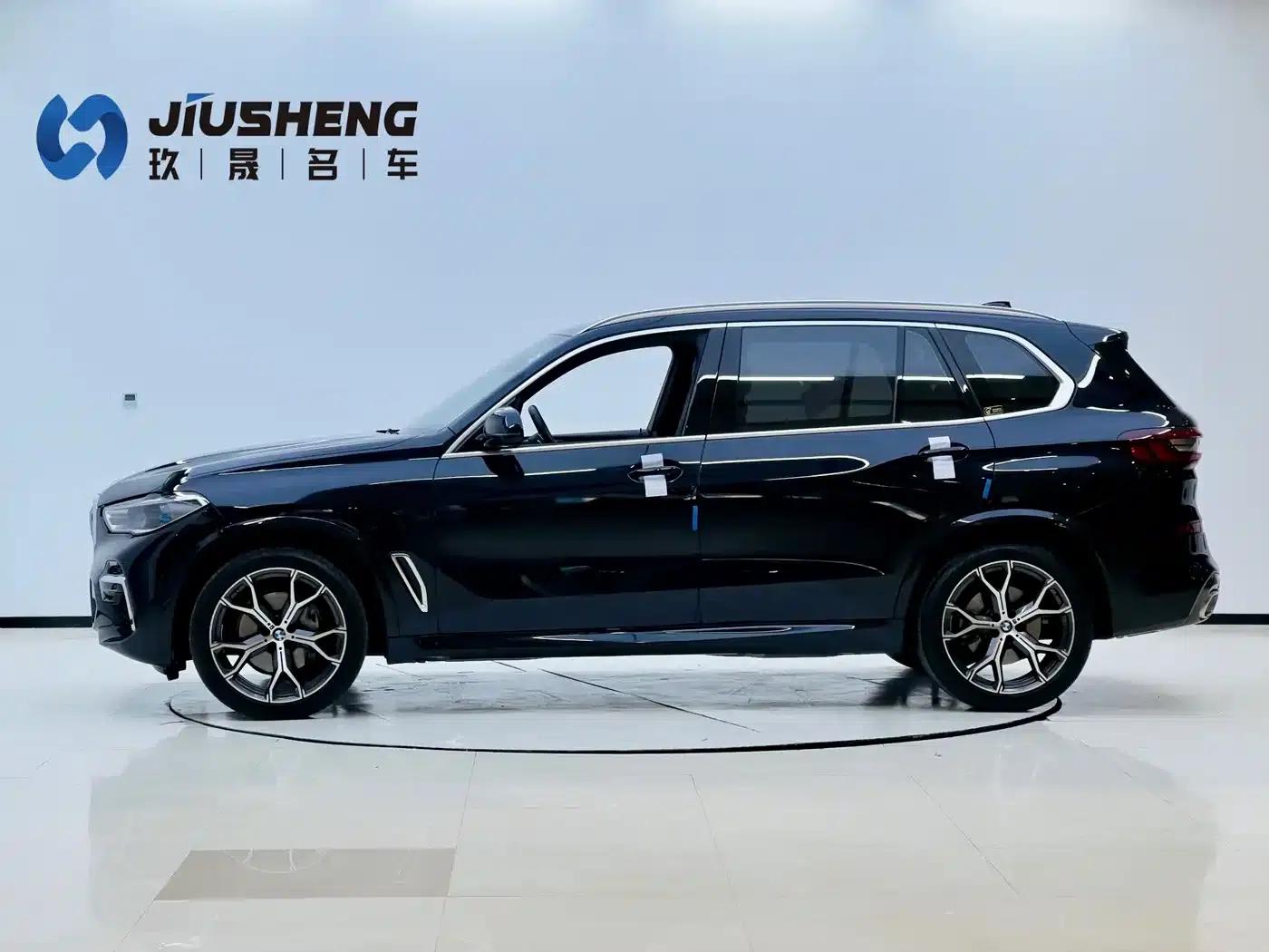 BMW X5 2022 Facelift xDrive 40Li M Sport Package — миниатюра 3