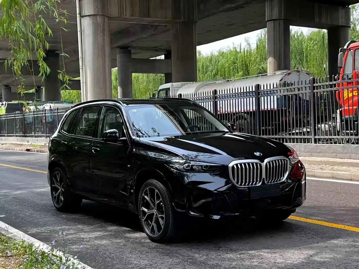 BMW X5 2026 xDrive 30Li M Sport Shadow Edition — миниатюра 6