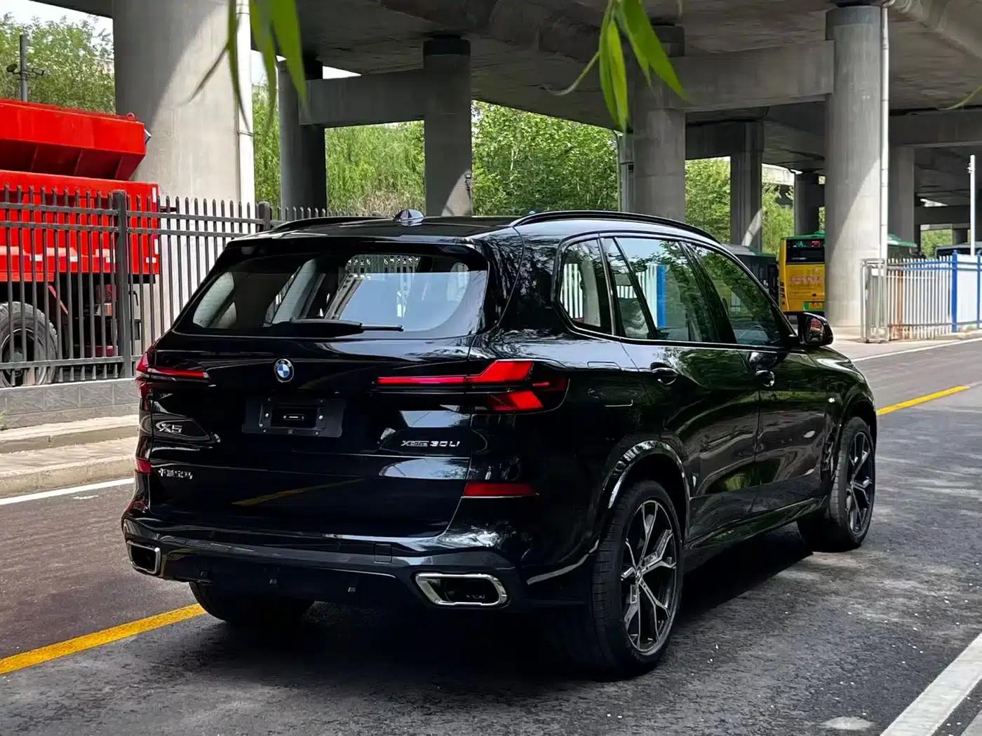 BMW X5 2026 xDrive 30Li M Sport Shadow Edition — миниатюра 8