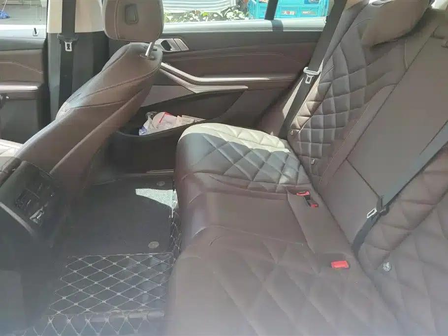 BMW X5 2022 xDrive 30Li Luxury M Sport Package — миниатюра 11