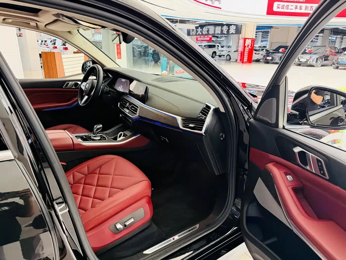 BMW X5 2022 xDrive 30Li Luxury M Sport Package — миниатюра 11