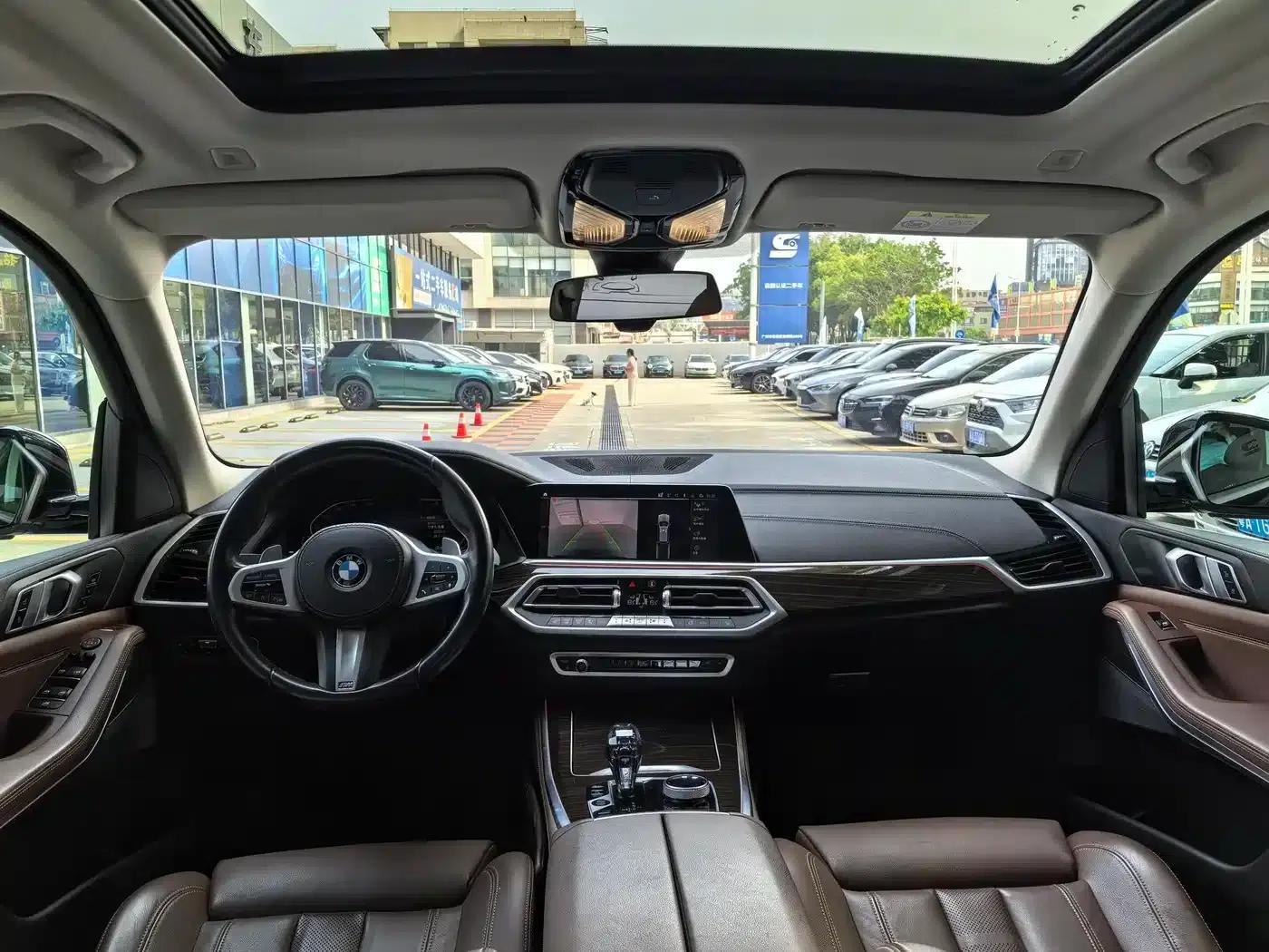 2021 BMW X5 xDrive30i M Sport Package (Imported) — миниатюра 17