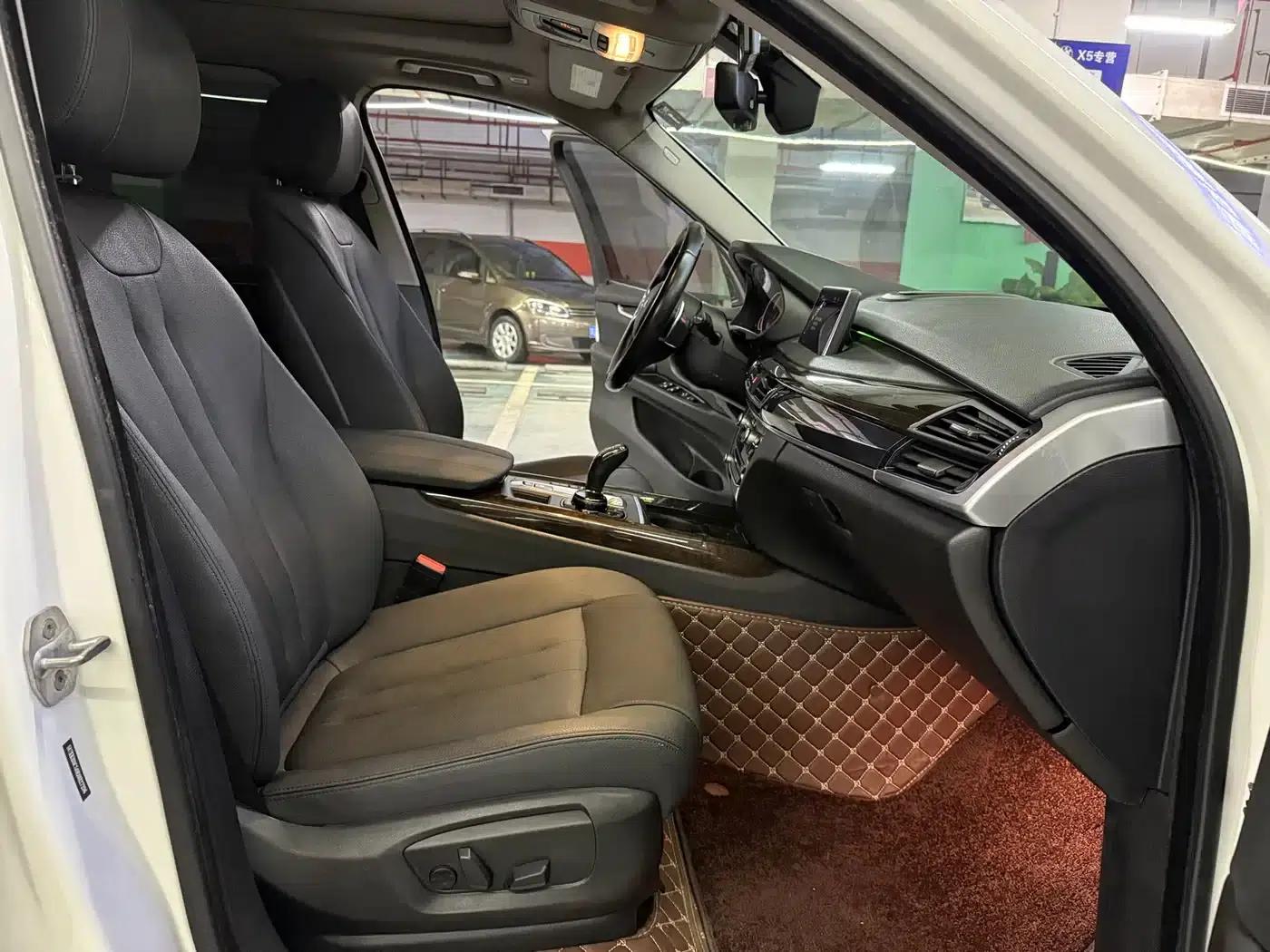 2014 BMW X5 xDrive35i Leading Edition (Imported) — миниатюра 28