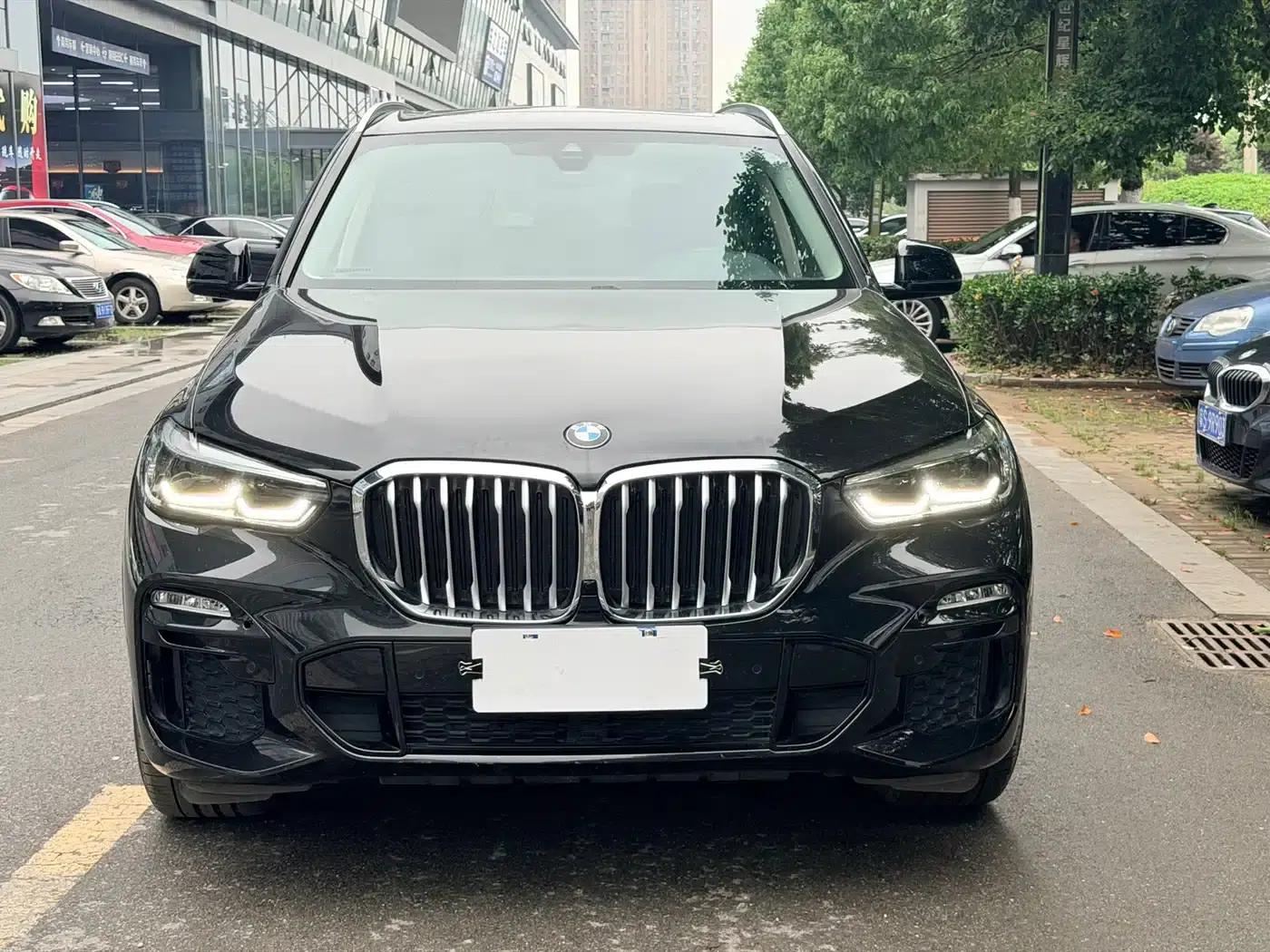 2021 BMW X5 xDrive30i M Sport Package (Imported) — миниатюра 2