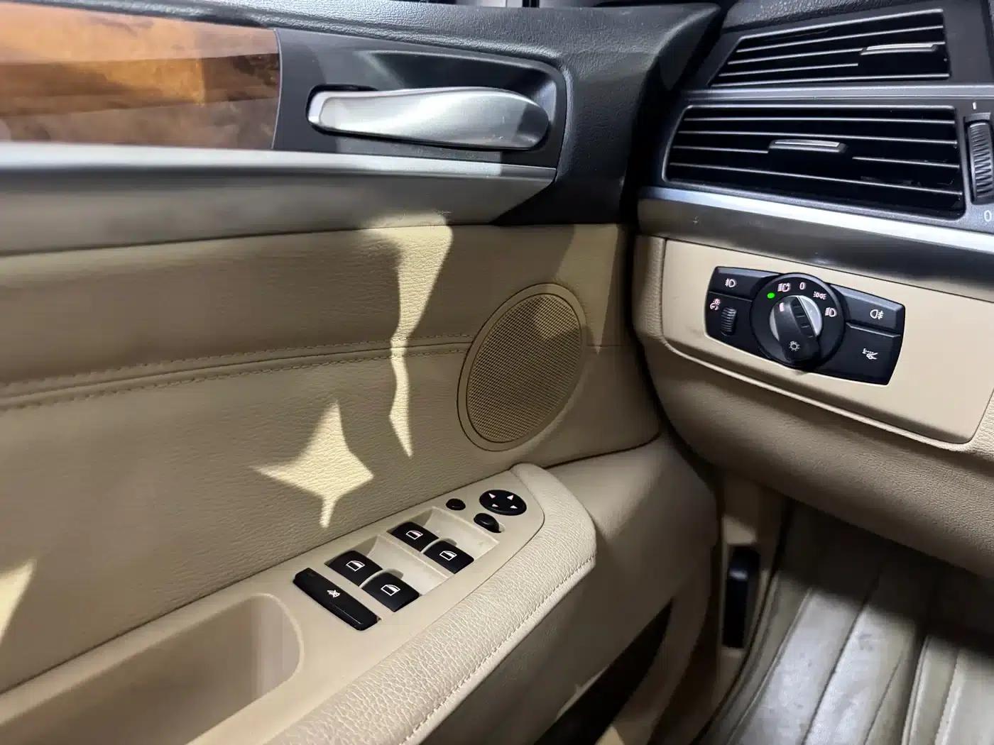 BMW X5 (Imported) 2011 xDrive35i Premium — миниатюра 8