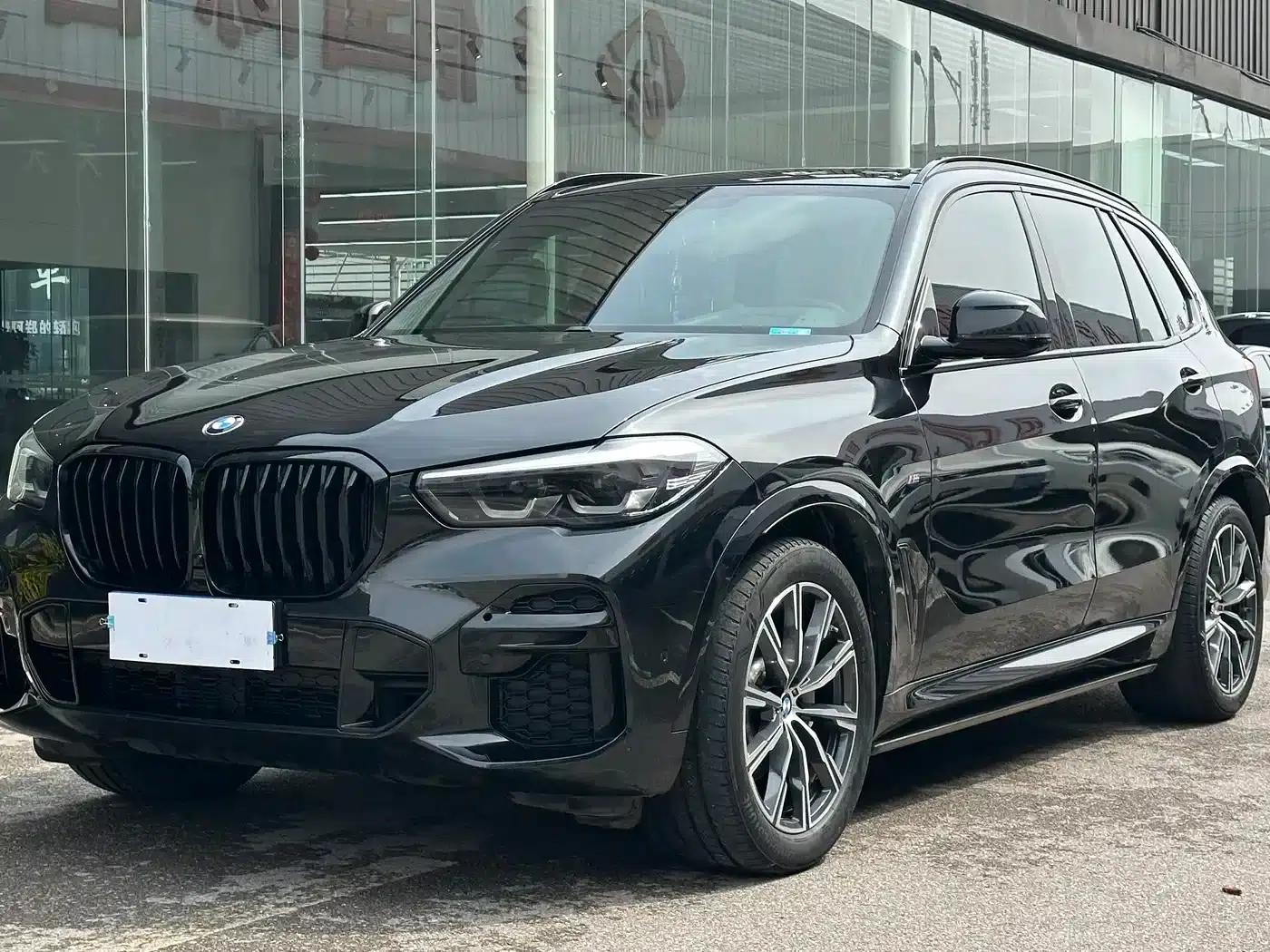2022 BMW X5 xDrive30i M Sport Package (Imported) — миниатюра 1