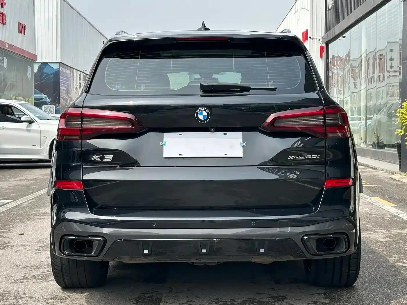 2022 BMW X5 xDrive30i M Sport Package (Imported) — миниатюра 11
