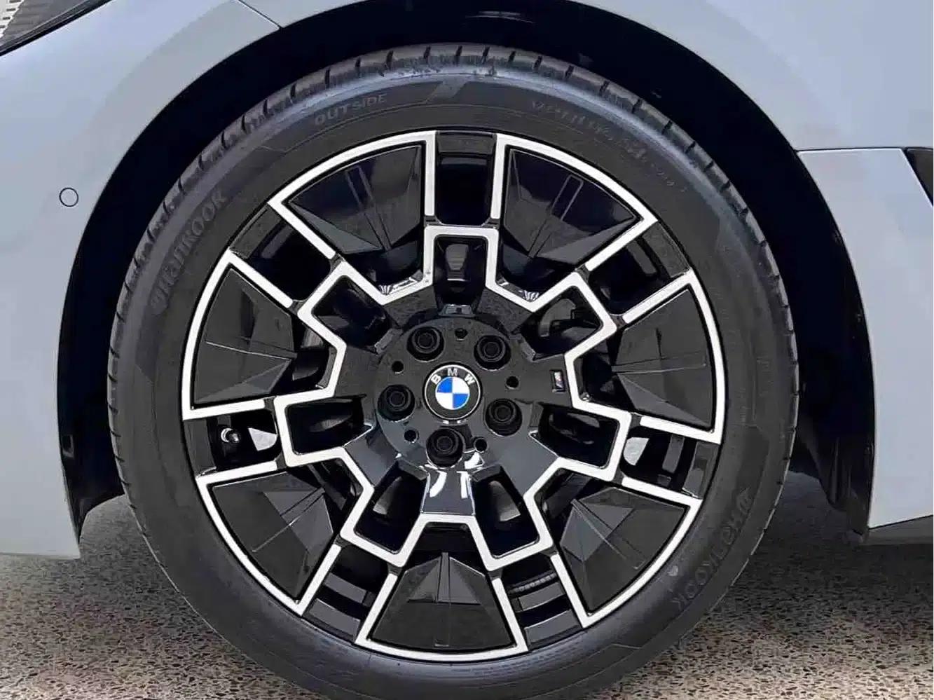 2024 BMW 4 Series 430i Gran Coupe M Sport Shadow Edition — миниатюра 8