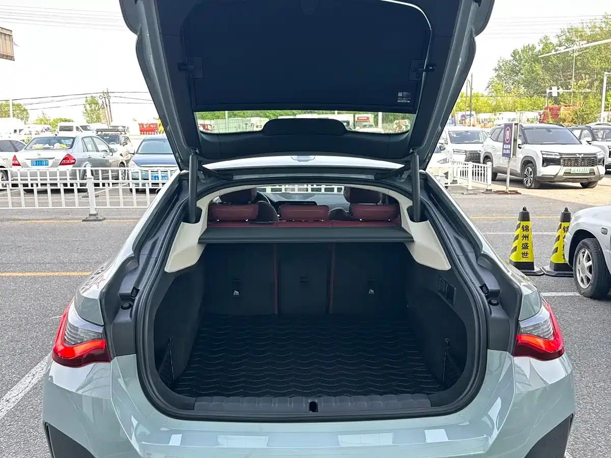 2022 BMW 4 Series 425i Gran Coupe M Sport Package — миниатюра 19