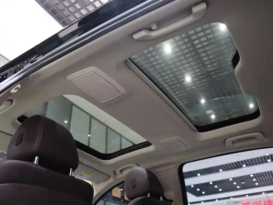 BMW 5 Series PHEV 2022 535Le Luxury Package — миниатюра 15