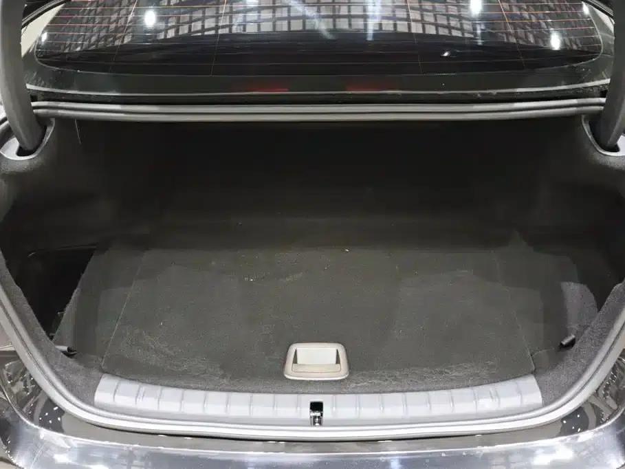 BMW 5 Series PHEV 2022 535Le Luxury Package — миниатюра 18