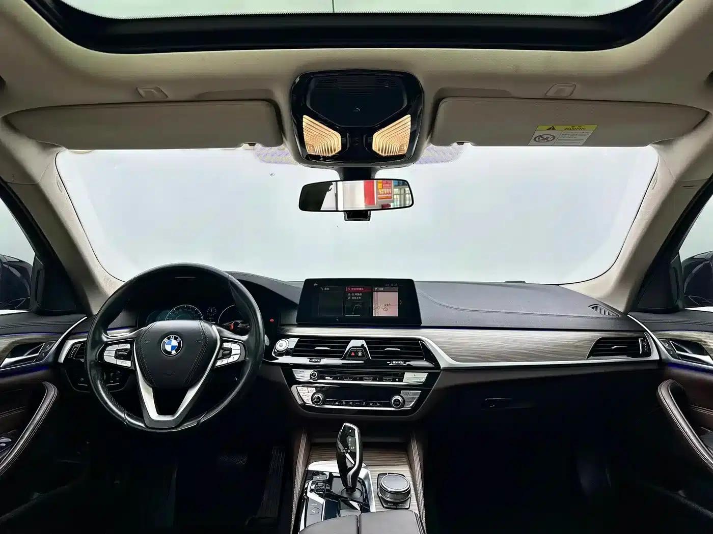 BMW 5 Series PHEV 2019 Facelift 530Le Luxury Package — миниатюра 11
