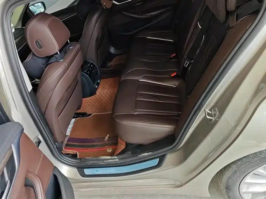 BMW 5 Series PHEV 2019 Facelift 530Le Luxury Package — миниатюра 11