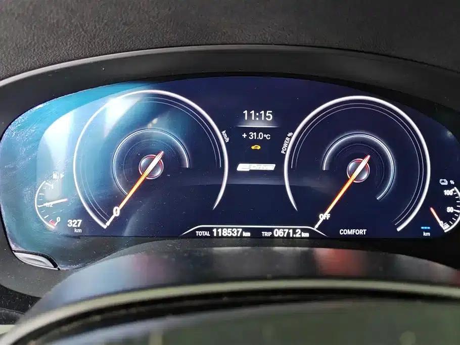 BMW 5 Series PHEV 2019 Facelift 530Le Luxury Package — миниатюра 14