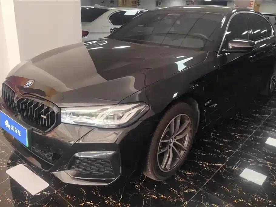 BMW 5 Series PHEV 2022 Facelift 535Le Pioneer Edition M Sport Package — миниатюра 1