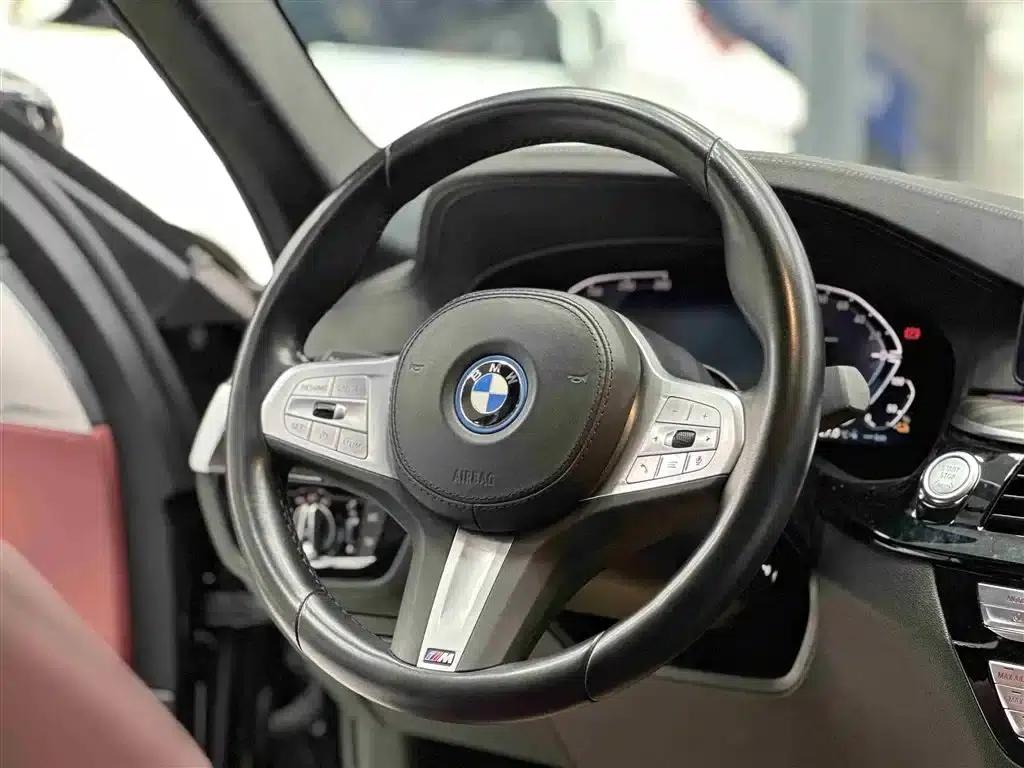 BMW 5 Series PHEV 2022 Facelift 535Le M Sport Package — миниатюра 11