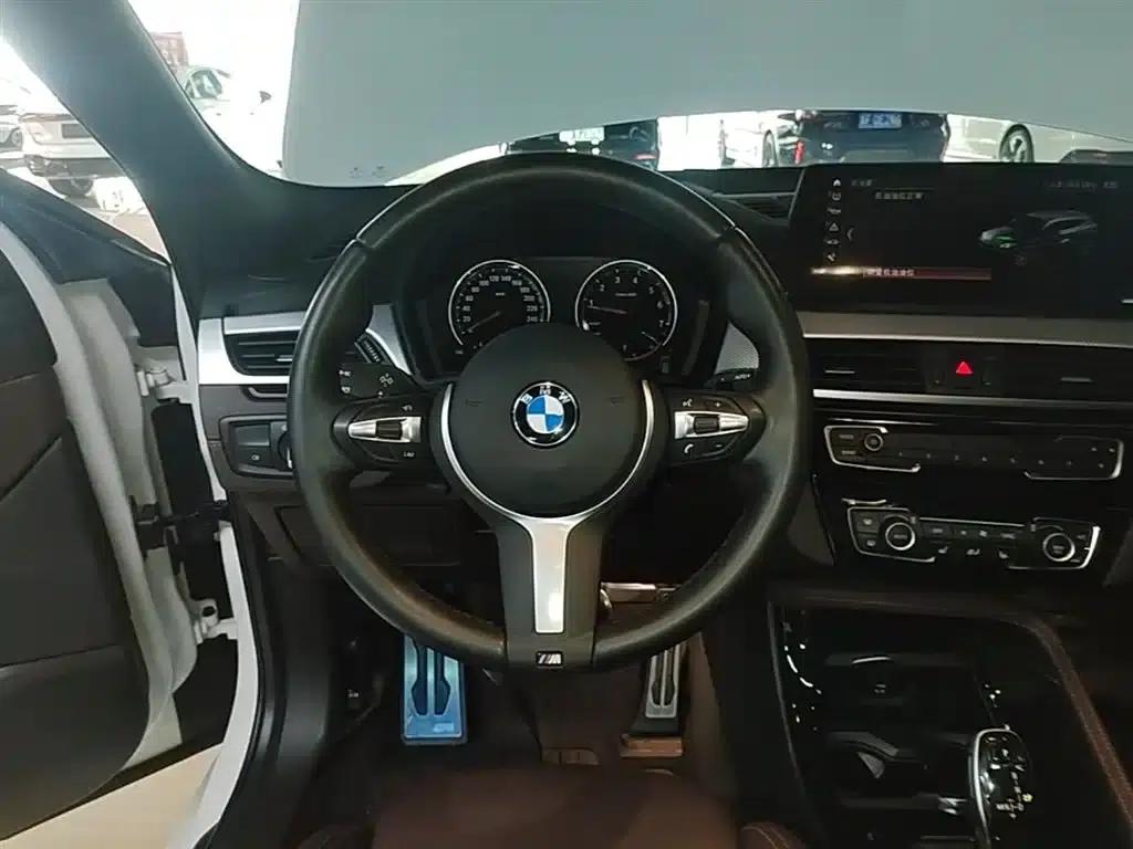 BMW X2 2022 xDrive25i Shadow Edition — миниатюра 11
