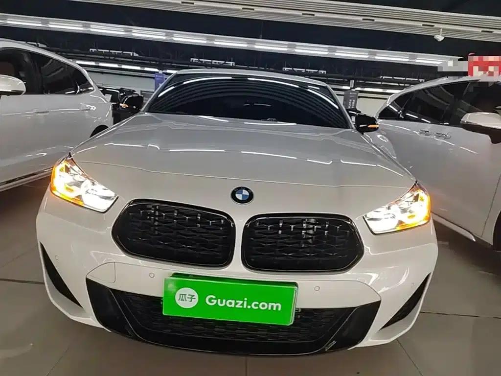 BMW X2 2022 xDrive25i Shadow Edition — миниатюра 3