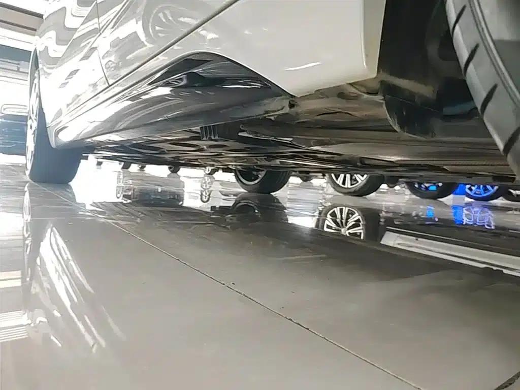 BMW X2 2022 xDrive25i Shadow Edition — миниатюра 22