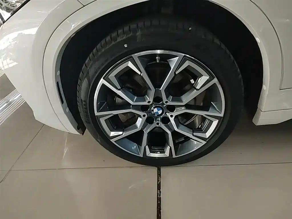 BMW X2 2022 xDrive25i Shadow Edition — миниатюра 23