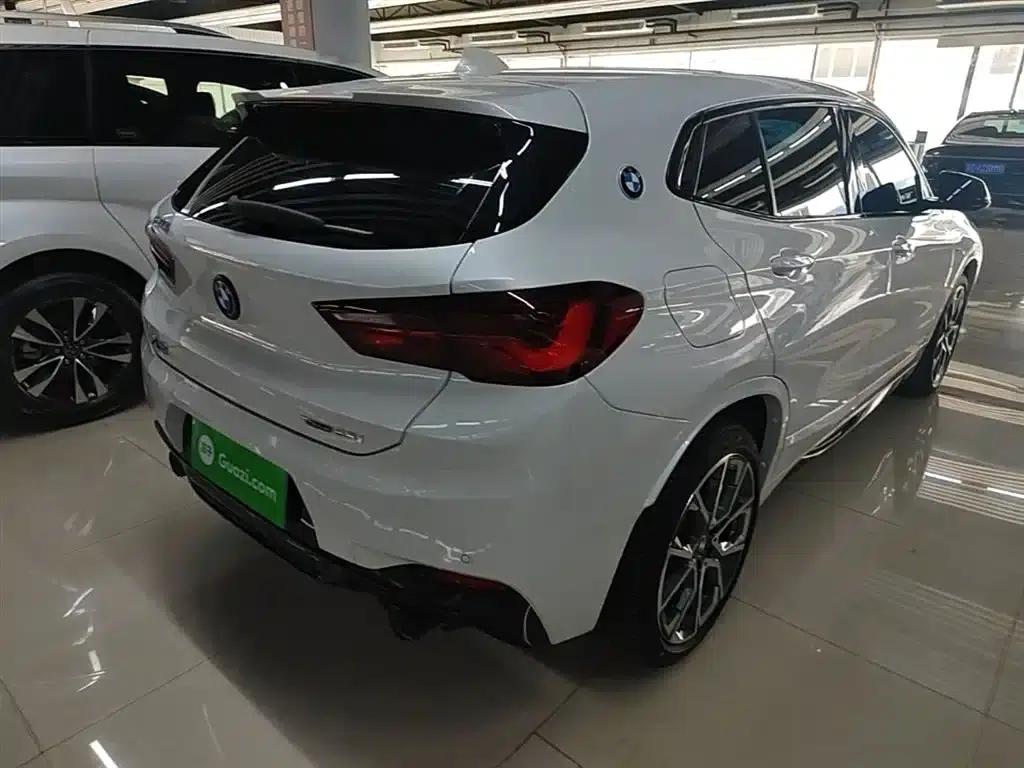 BMW X2 2022 xDrive25i Shadow Edition — миниатюра 7