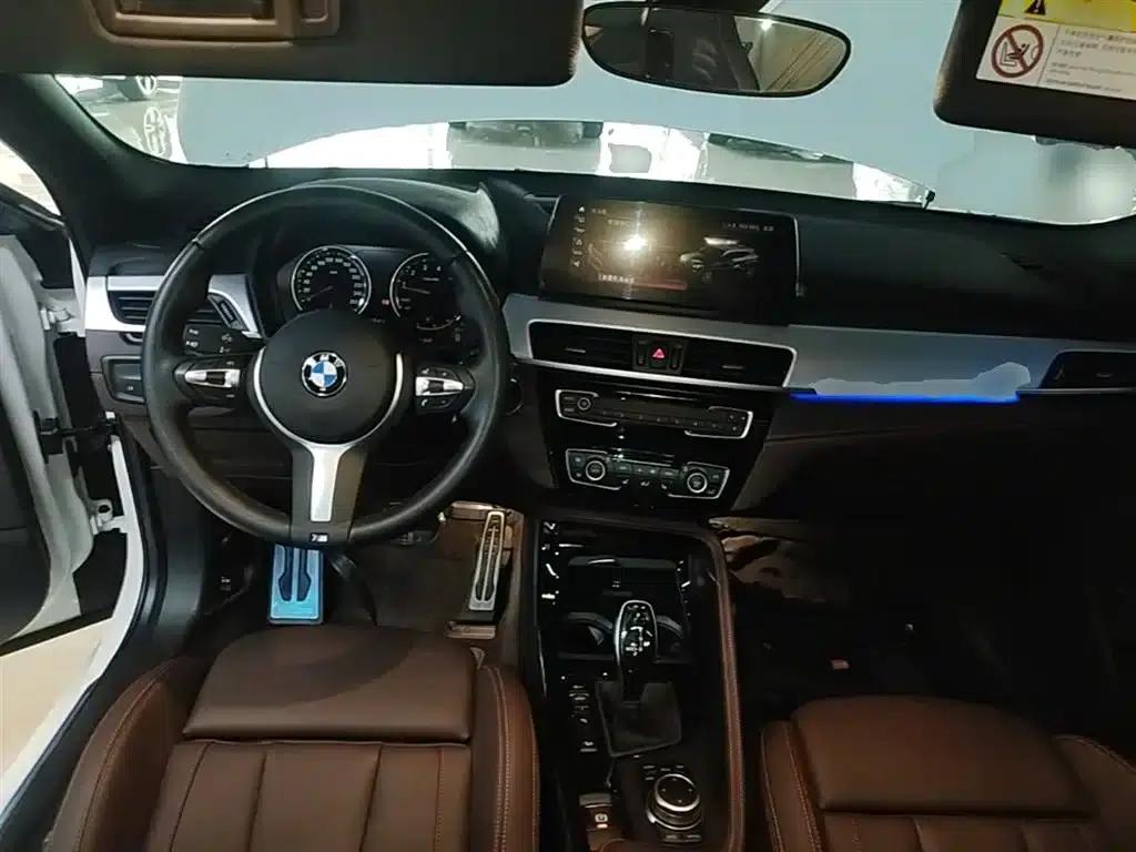 BMW X2 2022 xDrive25i Shadow Edition — миниатюра 10