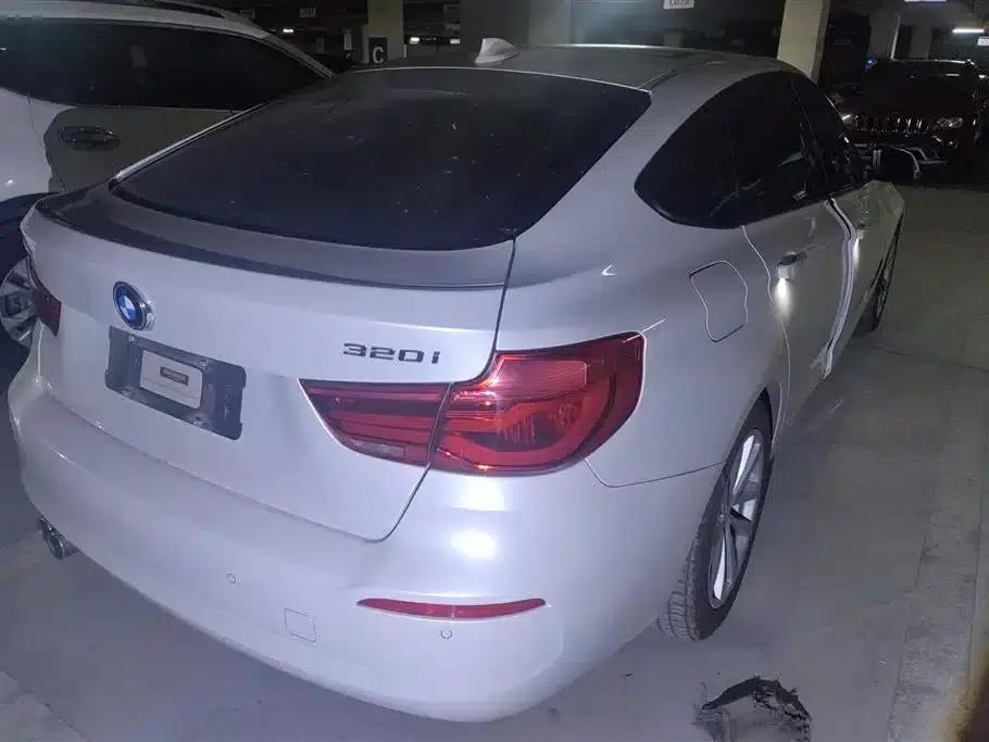 BMW 3 Series GT 2017 320i Fashion Edition — миниатюра 3