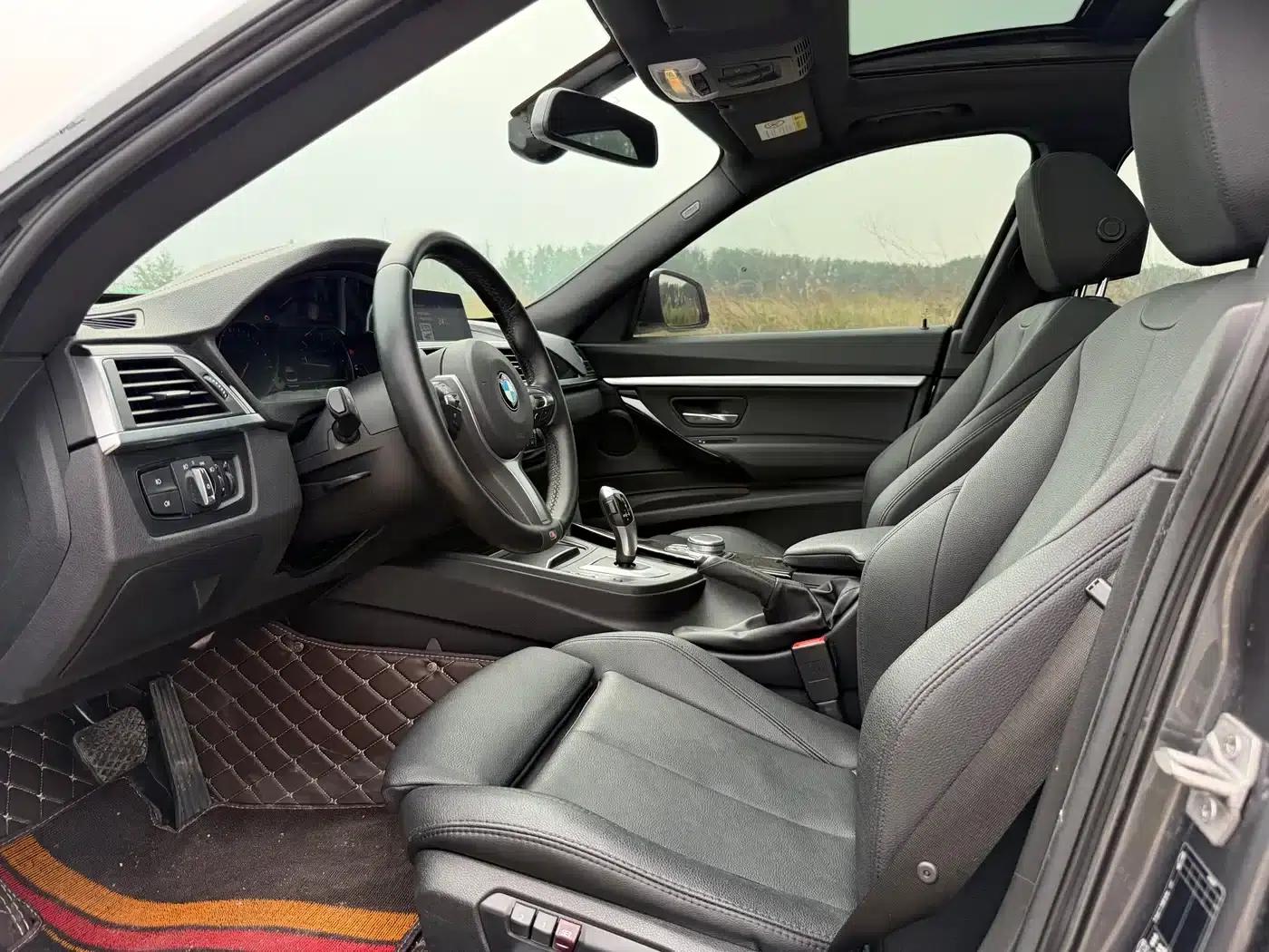 2020 BMW 3 Series GT 320i M Sport Package — миниатюра 4
