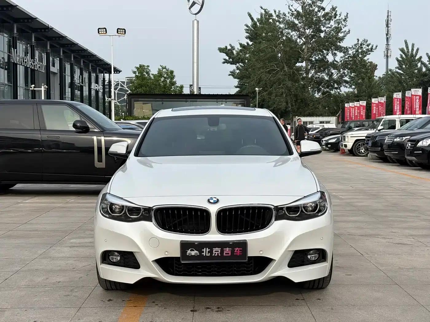 2020 BMW 3 Series GT 320i M Sport Package — миниатюра 2