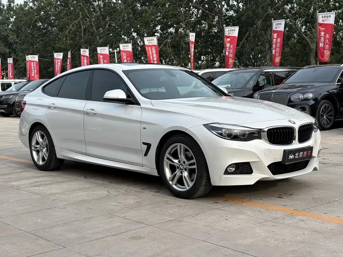2020 BMW 3 Series GT 320i M Sport Package — миниатюра 3
