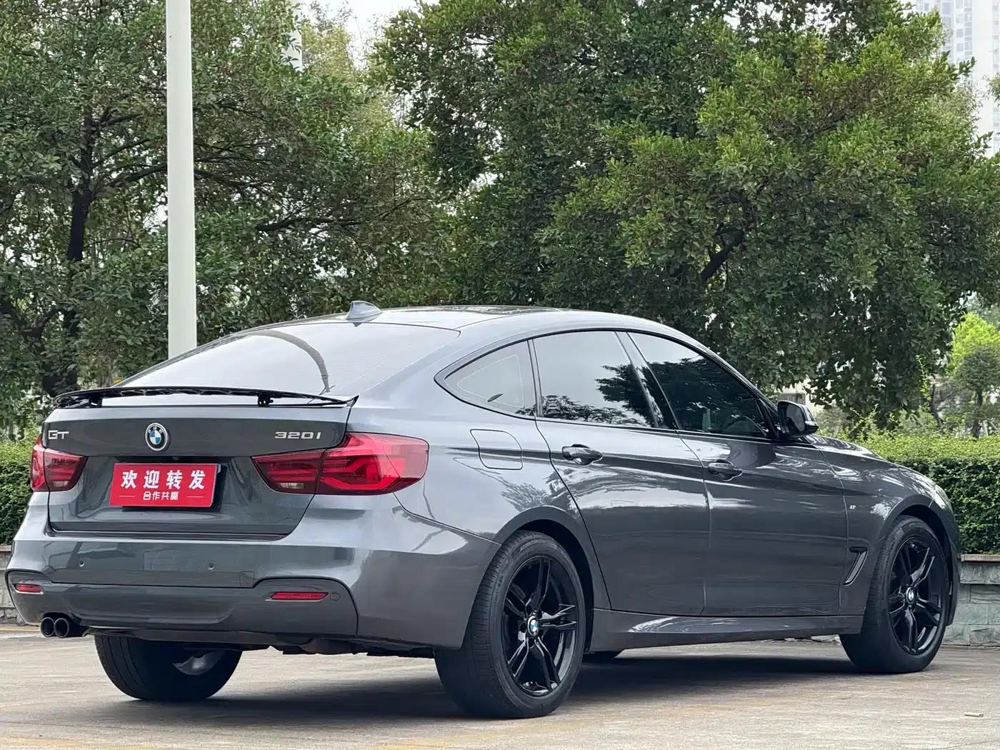 2019 BMW 3 Series GT 320i M Sport Shadow Edition — миниатюра 6