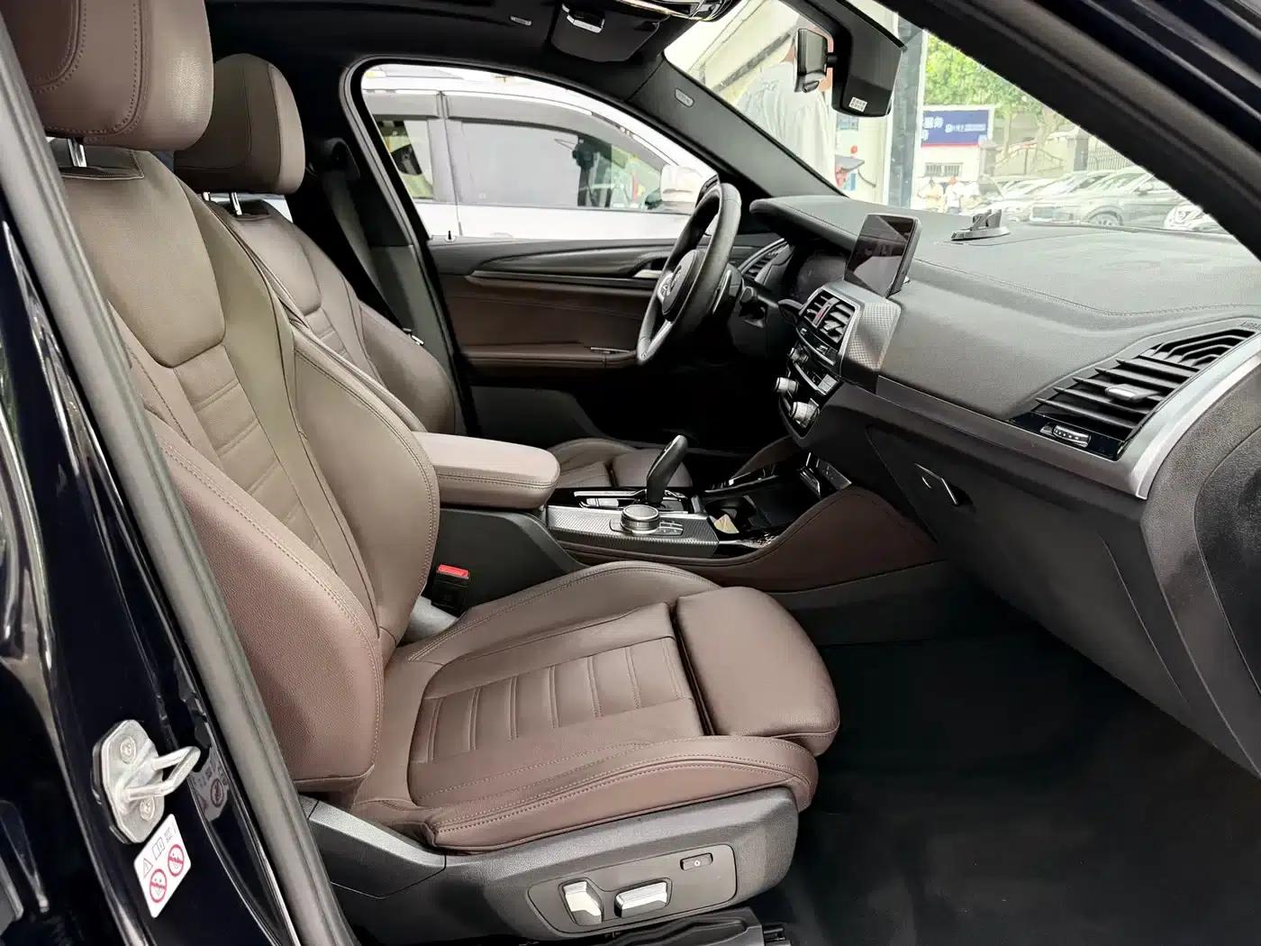 2020 BMW X4 xDrive25i M Sport Package — миниатюра 18
