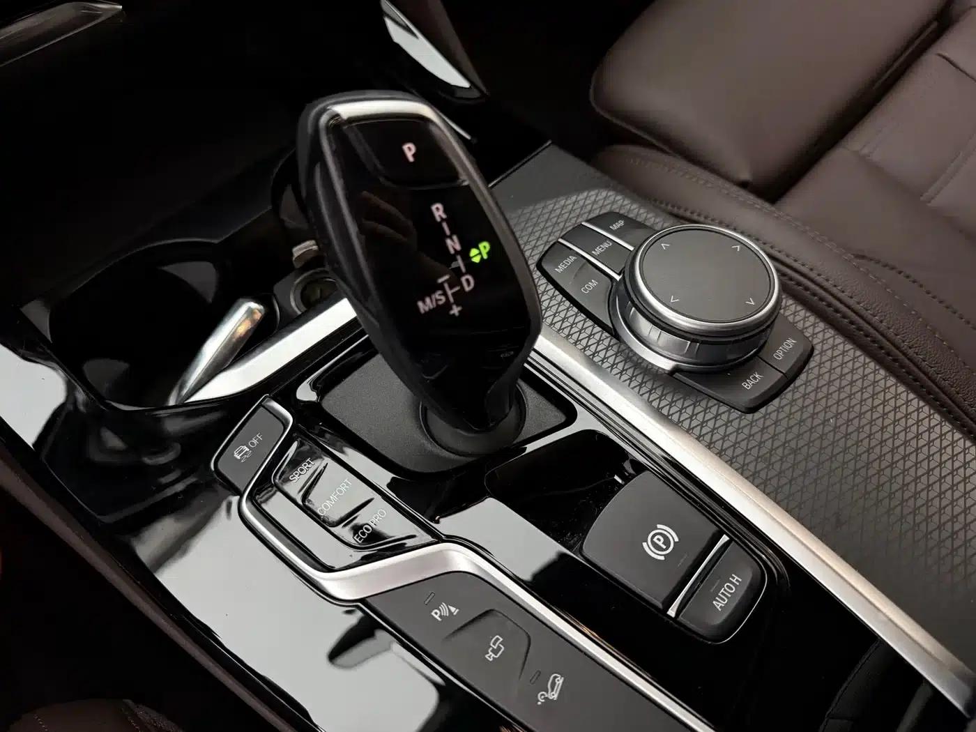 2020 BMW X4 xDrive25i M Sport Package — миниатюра 4