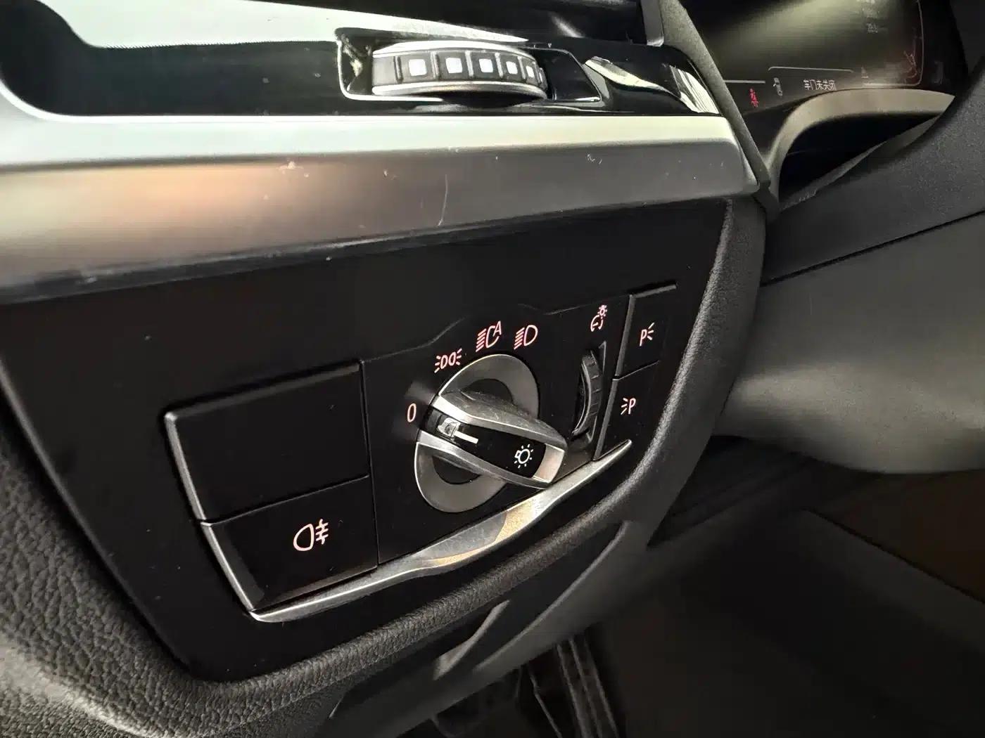 2020 BMW X4 xDrive25i M Sport Package — миниатюра 10