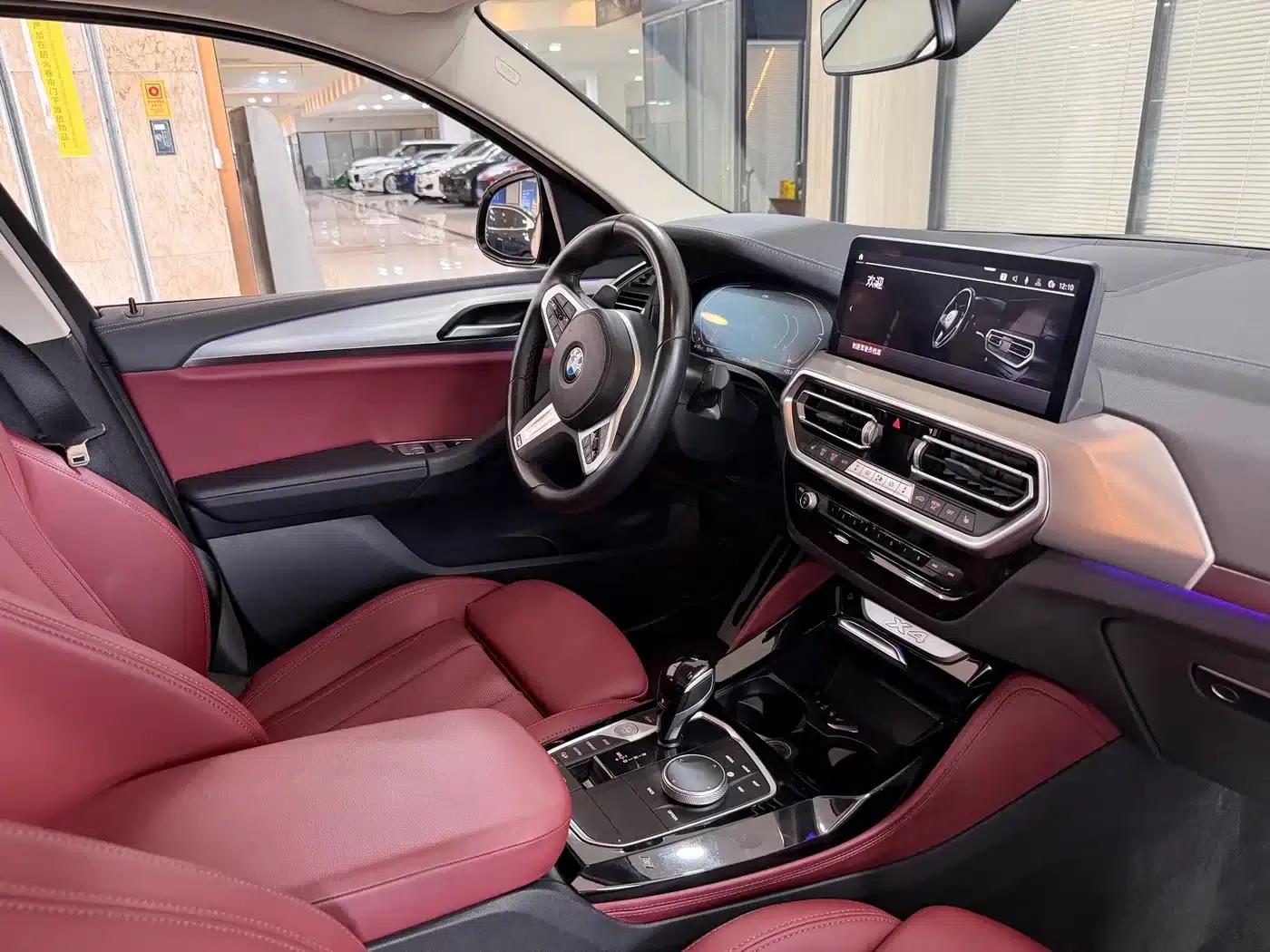 2022 BMW X4 xDrive 30i M Sport Package — миниатюра 11