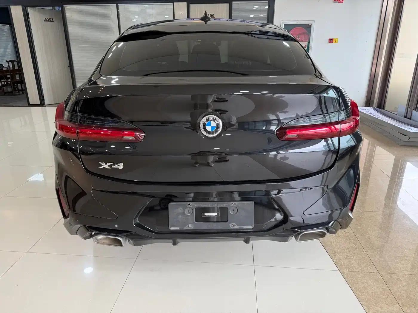 2022 BMW X4 xDrive 30i M Sport Package — миниатюра 14