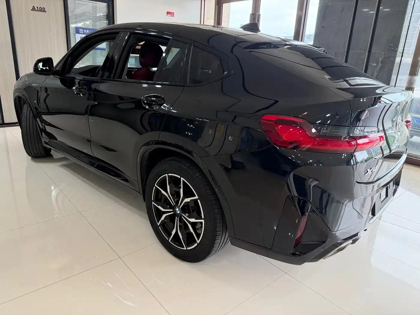 2022 BMW X4 xDrive 30i M Sport Package — миниатюра 15